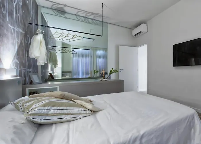 Apartment Vogue Epoca Voghera